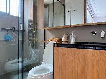 Vendo Apartamento en La Calera, Medellin El Poblado 228 Mts