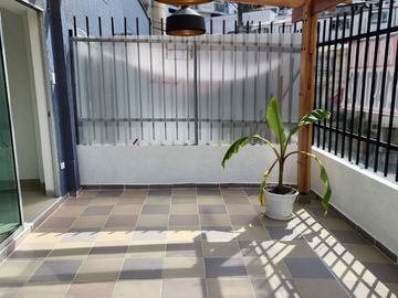 APARTAMENTO EN EL SECTOR DEL CABLE