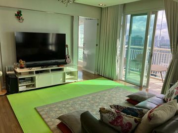 FOR SALE!! Sequoia at Two Serendra, 3-Bedroom, 125sqm, Fully Furnished, With Parking