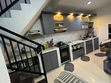 Dijual Rumah Siap Huni, di Bintaro Sektor 2, Parkit