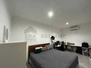 Dijual Rumah Siap Huni, di Bintaro Sektor 2, Parkit