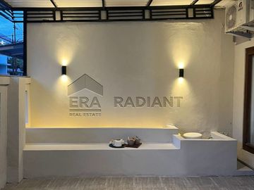 Dijual Rumah Siap Huni, di Bintaro Sektor 2, Parkit