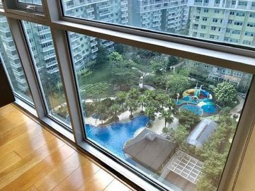 FOR SALE!! West Tower at One Serendra, 2-Bedroom, 140sqm, Fully furnished, With Parking