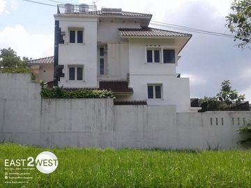 Dijual Rumah Luas Bagus Sentul City - Taman Palimanan Mediteranian Golf 2 Bagus Siap Huni Full Furniture