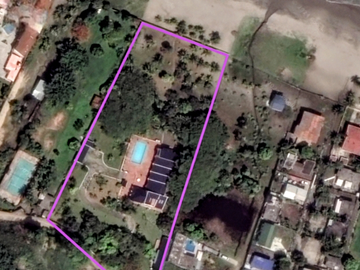 Hotel en venta  con playa y piscina vía Atacames Súa