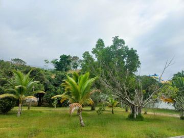 Hotel en venta  con playa y piscina vía Atacames Súa