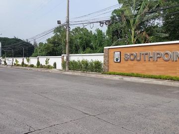 Residential lot In Sta Rosa Laguna For Sale
