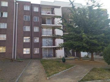 Excelente oportunidad de inversión, se vende lindo departamento en Condominio Lircay II