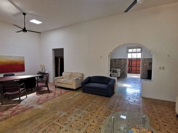 CASA CENTRO DE MERIDA PARQUE LA PLANCHA