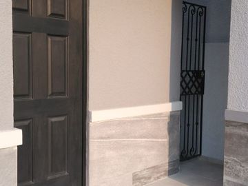 ¡Casa Molinara al Sur de Pachuca en privada con amenidades, vigilancia y rápido acceso a CDMX! ¡Ideal para tu estilo de vida!