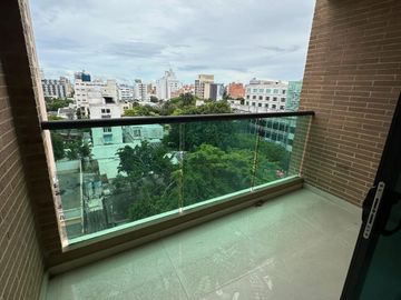 VENTA DE APARTAMENTO EN ALTAMIRA - 76 M², 2 HABITACIONES, BALCÓN Y PARQUEADERO