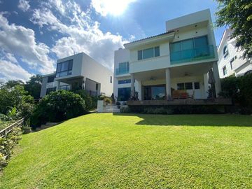 RESIDENCIA EN VENTA LAS CAÑADAS CON VISTA AL CAMPO DE GOLF $ 11,900,000