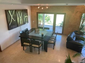 RESIDENCIA EN VENTA LAS CAÑADAS CON VISTA AL CAMPO DE GOLF $ 11,900,000