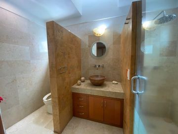 RESIDENCIA EN VENTA LAS CAÑADAS CON VISTA AL CAMPO DE GOLF $ 11,900,000