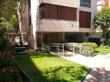 HOLANDA/QUILLAY, PROVIDENCIA, COMPLETAMENTE REMODELADO, 3 DORMITORIOS, 3 BAÑOS, TERRAZA, ESTACIONAMIENTO Y BODEGA
