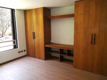 HOLANDA/QUILLAY, PROVIDENCIA, COMPLETAMENTE REMODELADO, 3 DORMITORIOS, 3 BAÑOS, TERRAZA, ESTACIONAMIENTO Y BODEGA