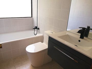 HOLANDA/QUILLAY, PROVIDENCIA, COMPLETAMENTE REMODELADO, 3 DORMITORIOS, 3 BAÑOS, TERRAZA, ESTACIONAMIENTO Y BODEGA