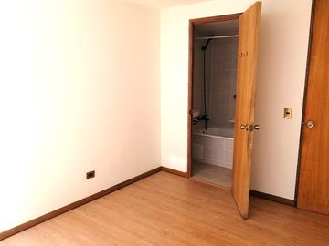 HOLANDA/QUILLAY, PROVIDENCIA, COMPLETAMENTE REMODELADO, 3 DORMITORIOS, 3 BAÑOS, TERRAZA, ESTACIONAMIENTO Y BODEGA