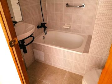 HOLANDA/QUILLAY, PROVIDENCIA, COMPLETAMENTE REMODELADO, 3 DORMITORIOS, 3 BAÑOS, TERRAZA, ESTACIONAMIENTO Y BODEGA