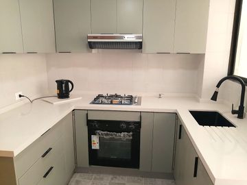 HOLANDA/QUILLAY, PROVIDENCIA, COMPLETAMENTE REMODELADO, 3 DORMITORIOS, 3 BAÑOS, TERRAZA, ESTACIONAMIENTO Y BODEGA