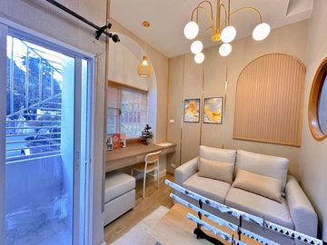 Sale Chiang Mai Seven Stars Condo, 1st floor, corner room, 30m, 1.69MB, free furniture, Chet Yot-Yu Yen Rd., Chang Phueak, Mueang Chiang Mai