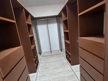 RESIDENCIA EN SOLUNA TEMOZON NORTE, MERIDA, 5 RECAMARAS