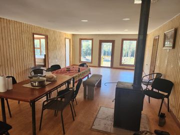 VENDO 200 HECTÁREAS, CON CASA NUEVA DE 150 MTS2, A ORILLA DE RIO BLANCO., COMUNA DE AYSEN