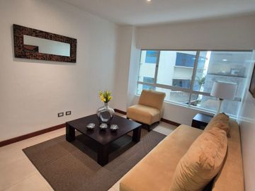 Departamento Amoblado en Venta en Torres del Sol, 1 Habitación, 1 Baño, Garaje, Piscina Gimnasio, Seguridad.