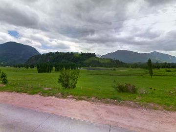 Campo entre Coyhaique y Puerto Aysén con impresionante vista panorámica