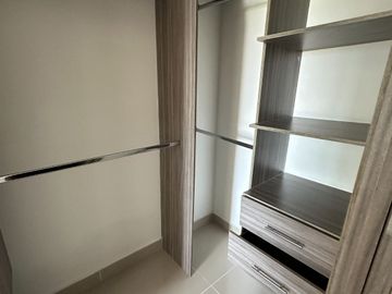 VENTA DE APARTAMENTO EN BARRANQUILLA LA CASTELLANA - 71 M², 2 HABITACIONES, PARQUEADERO Y BODEGA