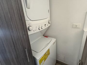 VENTA DE APARTAMENTO EN BARRANQUILLA LA CASTELLANA - 71 M², 2 HABITACIONES, PARQUEADERO Y BODEGA