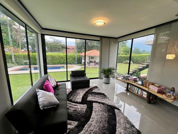 Casa Campestre en arriendo ubicado en Cerritos