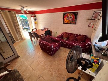 Casa en Avenida, Ideal para Negocio, Ciudad del Sol de Puente Alto.