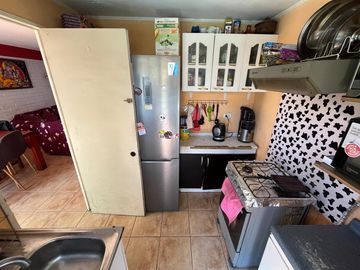 Casa en Avenida, Ideal para Negocio, Ciudad del Sol de Puente Alto.