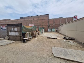 Terreno en venta - Jr Aguarico cerca a la polleria tinajas .  Cruce cdra 10 de av. Arica.