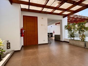 SE VENDE DEPARTAMENTO EN BARRANCO