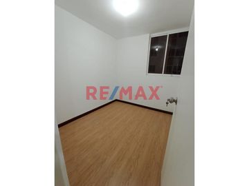 Alquiler Departamento En 8Vo Piso Con Ascensor Cond. Oasis De Piura.ID:1117476