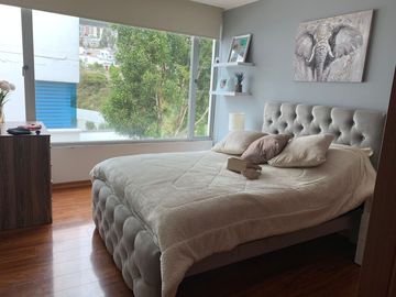 Venta Departamento Urbanización el Condado segunda etapa 3 dormitorios segundo piso cerca del Parque