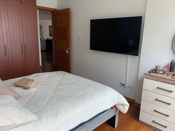 Venta Departamento Urbanización el Condado segunda etapa 3 dormitorios segundo piso cerca del Parque