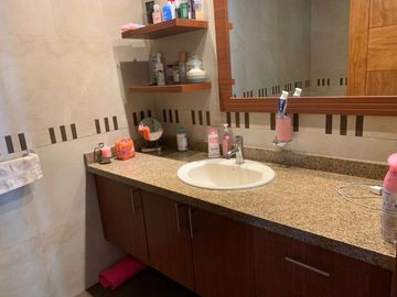 Venta Departamento Urbanización el Condado segunda etapa 3 dormitorios segundo piso cerca del Parque