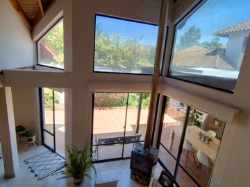 ¡Oportunidad única! Se vende comoda casa en Condominio Quinto Centenario.