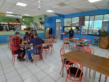 En Venta Restaurant 