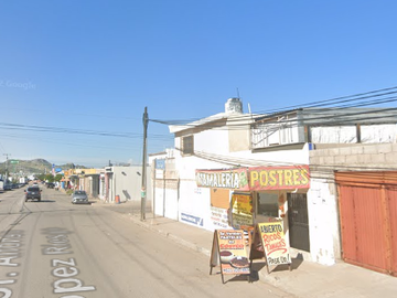 Casa de Recuperacion Bancaria en Manuel Rivera Zamudio, Altares, 83296 Hermosillo, Son., México