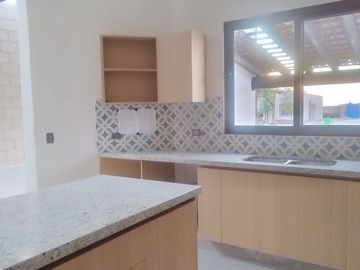 Casa de 1 planta, 3 recámaras, Lote 300 m2, Magnolia Residencial, San Miguel de Allende