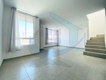 VENTA CASA ZAKIA 4 RECAMARAS 1 EN PLANTA BAJA EL MARQUES QUERETARO