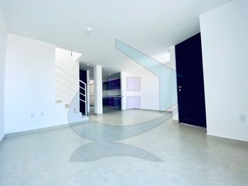 VENTA CASA ZAKIA 4 RECAMARAS 1 EN PLANTA BAJA EL MARQUES QUERETARO