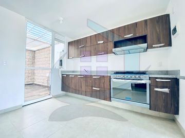 VENTA CASA ZAKIA 4 RECAMARAS 1 EN PLANTA BAJA EL MARQUES QUERETARO