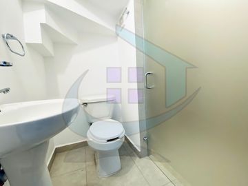 VENTA CASA ZAKIA 4 RECAMARAS 1 EN PLANTA BAJA EL MARQUES QUERETARO