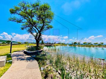 VENTA CASA ZAKIA 4 RECAMARAS 1 EN PLANTA BAJA EL MARQUES QUERETARO