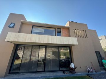 VENTA CASA CORREGIDORA QUERETARO (VISTA REAL)